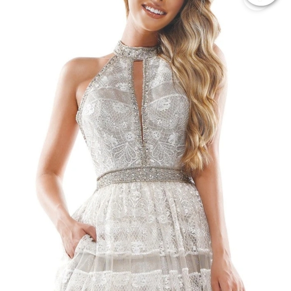 Dresse - Picture 2 of 5